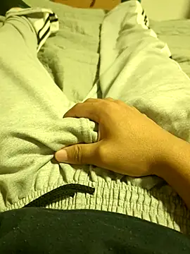 Miuxy online show from December 22, 2025, 9:12 pm