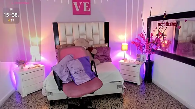 Andy Gamboa online show from December 2, 2025, 1:28 pm