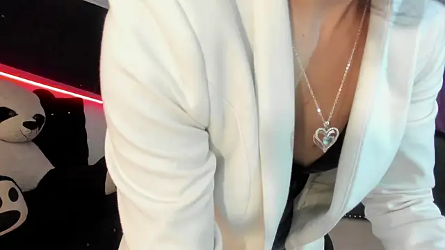 Coral Gibson online show from September 10, 2025, 1:00 pm