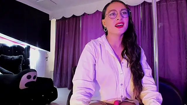 Coral Gibson online show from June 25, 2026, 12:20 pm