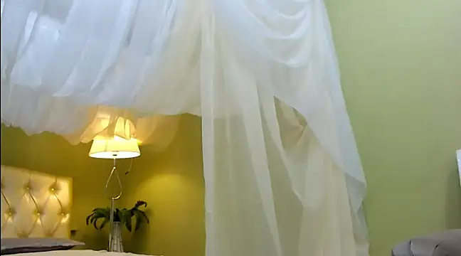 lilzannye online show from January 6, 2025, 3:31 am