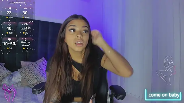 Snapshot of GiaFu chatting on October 23, 2025, 6:06 pm GiaFu online show from October 23, 2025, 6:06 pm