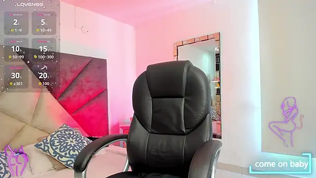 GiaFu online show from November 25, 2025, 5:35 pm