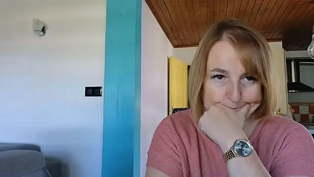 Sandcoq online show from May 21, 2026, 8:54 am