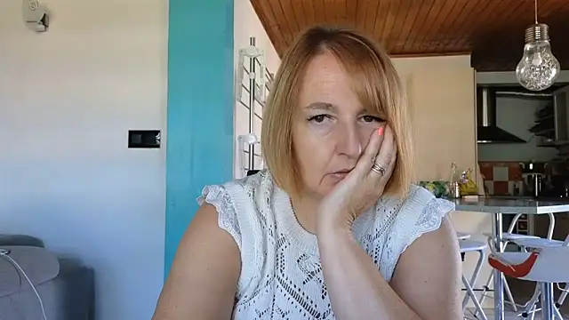 Sandcoq online show from May 27, 2026, 8:11 am
