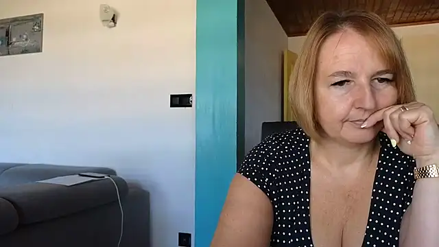 Sandcoq online show from July 6, 2026, 9:06 am