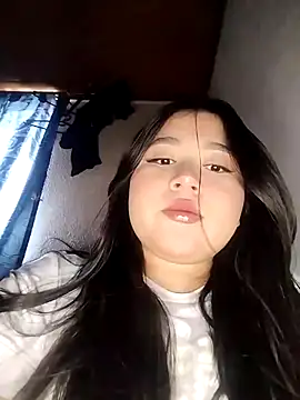 Snapshot of sharyl_24 chatting on March 14, 2025, 9:43 pm sharyl 24 online show from March 14, 2025, 9:43 pm