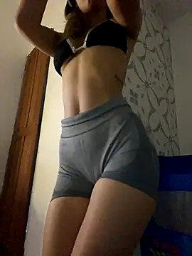 Carolinen online show from October 21, 2025, 3:13 pm