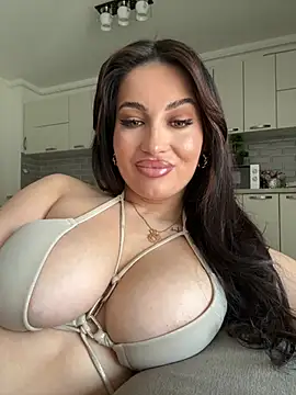 melissablack online show from May 6, 2026, 7:35 am