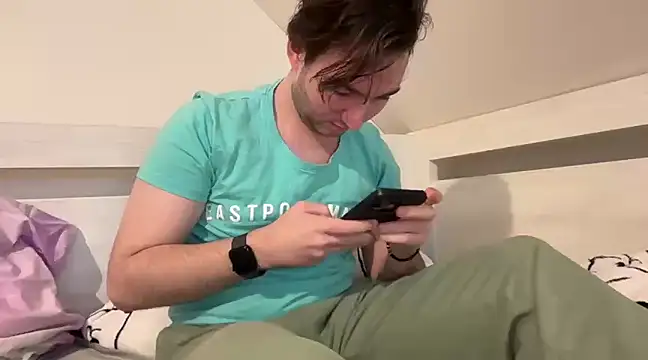 Snapshot of Peter_thesexboy chatting on March 2, 2025, 5:04 pm Peter thesexboy online show from March 2, 2025, 5:04 pm