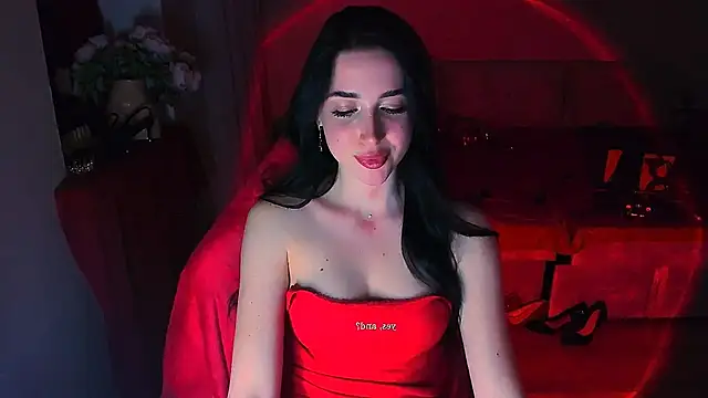 lovely desire online show from April 17, 2026, 4:43 pm