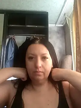 Snapshot of Veronica-Celie chatting on November 24, 2025, 7:30 am Veronica-Celie online show from November 24, 2025, 7:30 am