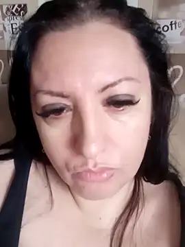 Snapshot of Veronica-Celie chatting on December 16, 2025, 9:58 am Veronica-Celie online show from December 16, 2025, 9:58 am