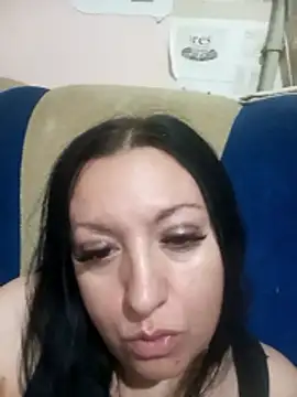 Snapshot of Veronica-Celie chatting on January 11, 2026, 2:44 pm Veronica-Celie online show from January 11, 2026, 2:44 pm