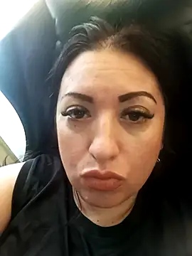 Snapshot of Veronica-Celie chatting on February 15, 2026, 12:25 pm Veronica-Celie online show from February 15, 2026, 12:25 pm