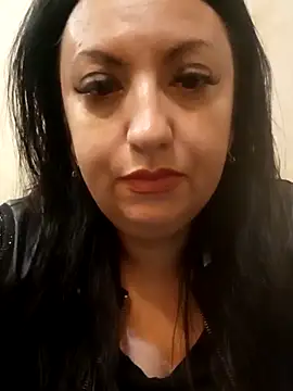 Veronica-Celie online show from June 3, 2026, 8:03 pm