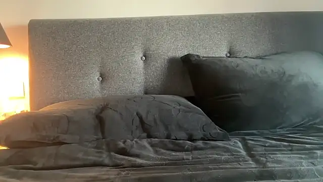 Snapshot of Leylah_Linda chatting on February 25, 2026, 9:30 am Leylah Linda online show from February 25, 2026, 9:30 am