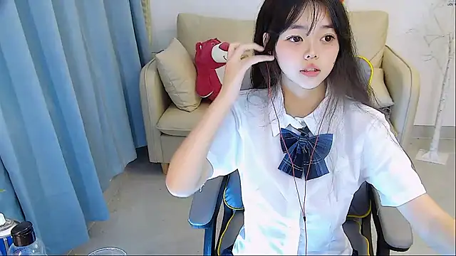 Snapshot of mango-a chatting on January 6, 2025, 9:41 am mango-a online show from January 6, 2025, 9:41 am