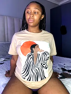 Snapshot of Pearl_00 chatting on October 16, 2025, 8:26 am Pearl 00 online show from October 16, 2025, 8:26 am