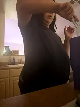 AlyssiaAmoreXO online show from October 20, 2025, 5:02 pm