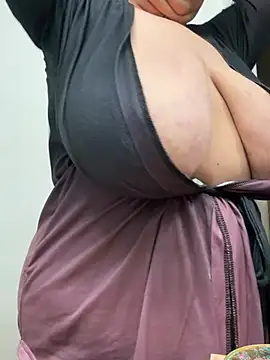 Snapshot of AlyssiaAmoreXO chatting on March 6, 2026, 8:05 pm AlyssiaAmoreXO online show from March 6, 2026, 8:05 pm