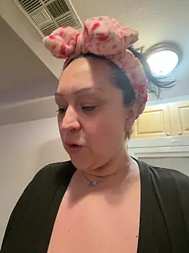 Snapshot of AlyssiaAmoreXO chatting on March 13, 2026, 3:18 pm AlyssiaAmoreXO online show from March 13, 2026, 3:18 pm