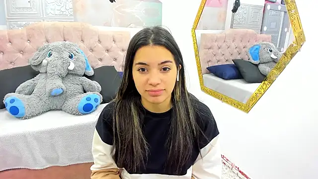 Leah Means  online show from February 16, 2025, 1:27 pm