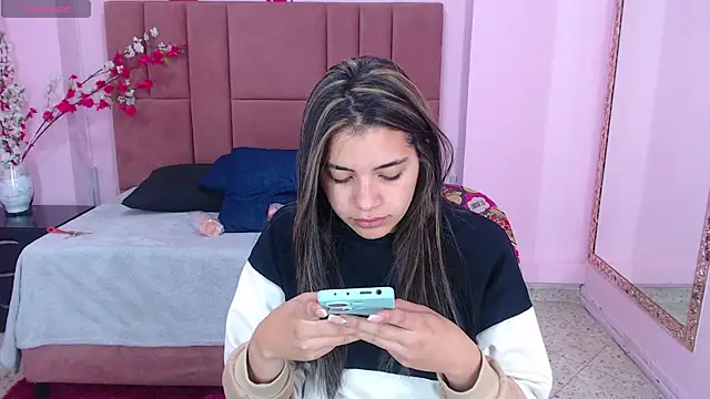 Leah Means  online show from March 19, 2025, 12:45 pm
