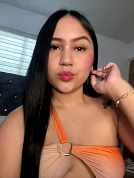 YuliiCamm online show from September 28, 2025, 8:58 pm