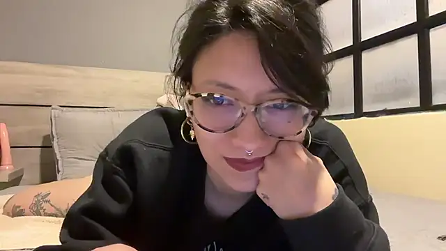 cataline de aragaon online show from September 11, 2025, 8:09 pm