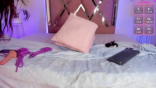 Eimyaniston cute online show from December 15, 2024, 2:16 pm