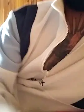 Snapshot of Dikkiduohottt chatting on October 12, 2025, 1:10 pm Dikkiduohottt online show from October 12, 2025, 1:10 pm