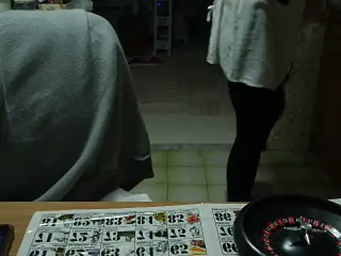 VeneRed online show from November 9, 2025, 7:45 pm