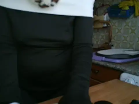 VeneRed online show from November 15, 2025, 2:13 pm