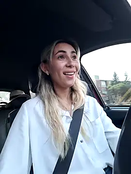 Scarlett Khan online show from February 2, 2025, 11:00 pm