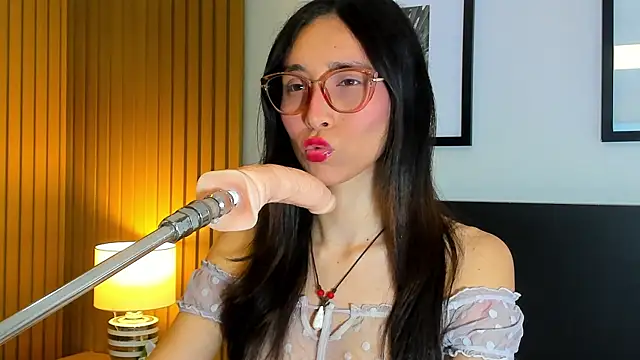 doll bella  online show from July 5, 2026, 7:54 pm