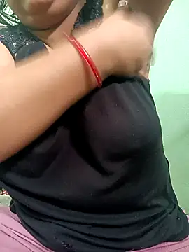 Cute payal0 online show from January 6, 2025, 8:35 am