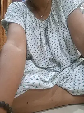 Snapshot of Melody_Shyla chatting on September 27, 2025, 11:54 pm Melody Shyla online show from September 27, 2025, 11:54 pm