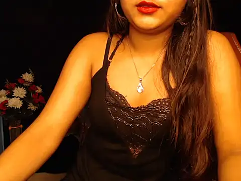 Snapshot of Wish_Queen chatting on January 13, 2025, 3:36 pm Wish Queen online show from January 13, 2025, 3:36 pm