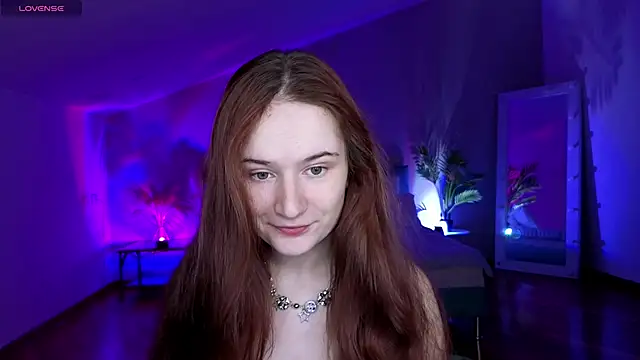 L1ittle kitty  online show from April 22, 2026, 5:21 am