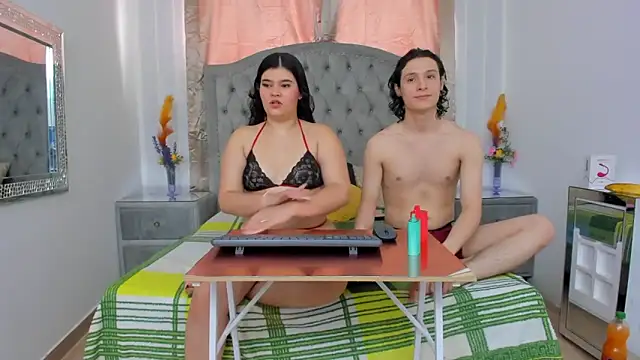 LIZandDante online show from September 12, 2025, 7:14 pm