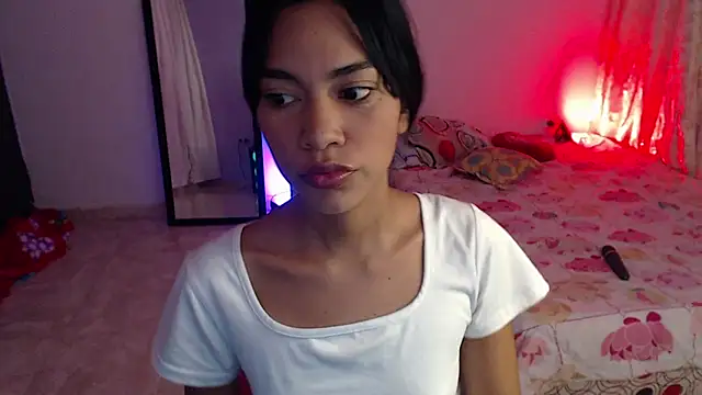 Snapshot of valeriah_7 chatting on February 8, 2025, 12:06 am valeriah 7 online show from February 8, 2025, 12:06 am