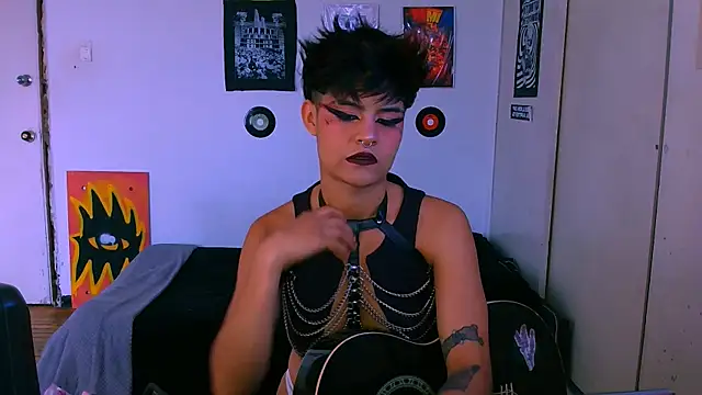 alex one888 online show from November 11, 2025, 9:37 pm