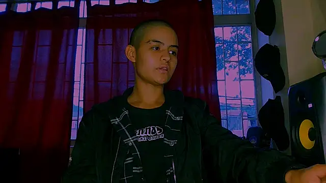 Snapshot of alex_one888 chatting on February 16, 2026, 11:12 pm alex one888 online show from February 16, 2026, 11:12 pm