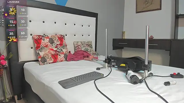 valeria hurtado online show from February 27, 2025, 2:21 am