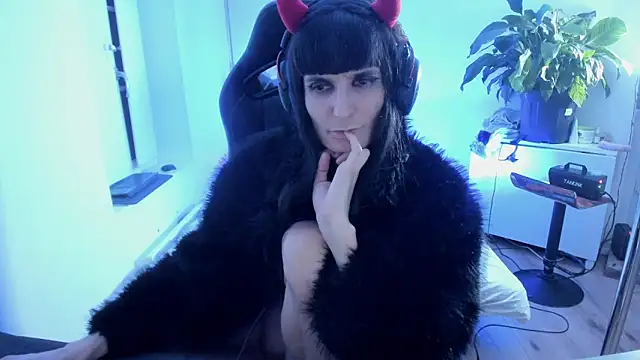 CeriseLapine online show from September 27, 2025, 6:13 pm