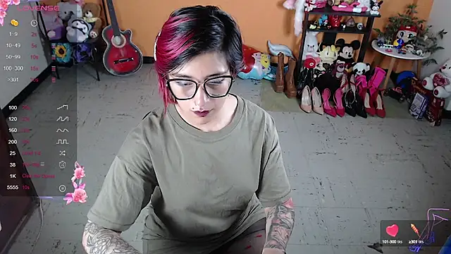 MissMiia2 online show from December 15, 2024, 11:42 pm