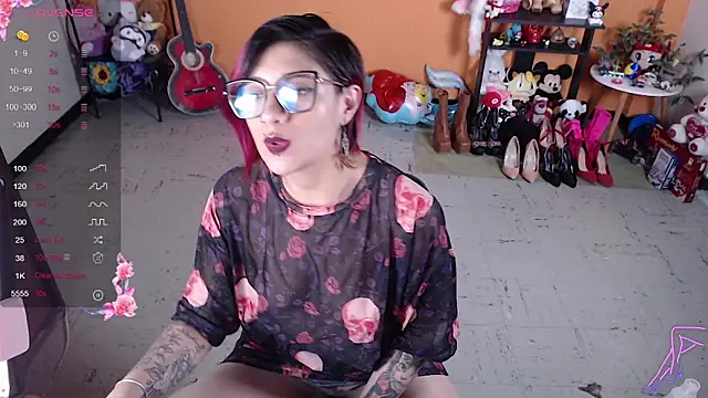MissMiia2 online show from December 16, 2024, 8:16 pm