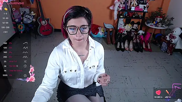 MissMiia2 online show from December 17, 2024, 12:22 pm