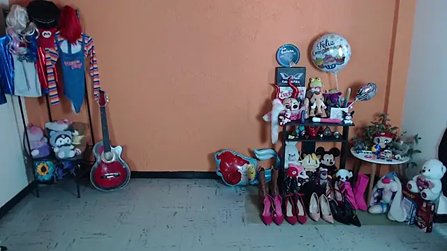MissMiia2 online show from December 29, 2024, 4:19 pm